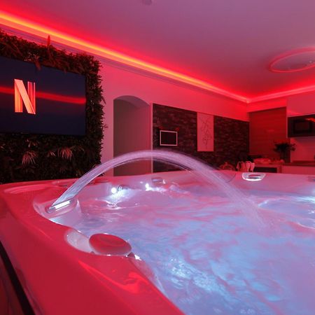 Casa Amor & Spa, Appartement Suite Jacuzzi & Piscine Chauffee Montfort-sur-Argens エクステリア 写真