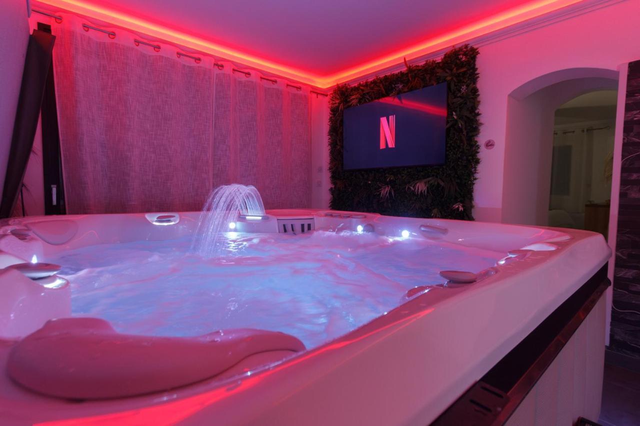 Casa Amor & Spa, Appartement Suite Jacuzzi & Piscine Chauffee Montfort-sur-Argens エクステリア 写真