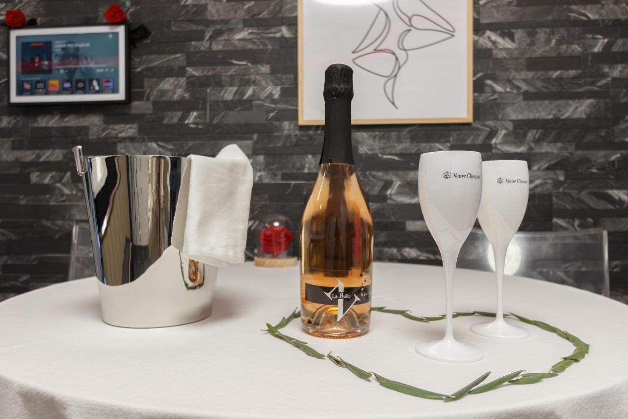 Casa Amor & Spa, Appartement Suite Jacuzzi & Piscine Chauffee Montfort-sur-Argens エクステリア 写真