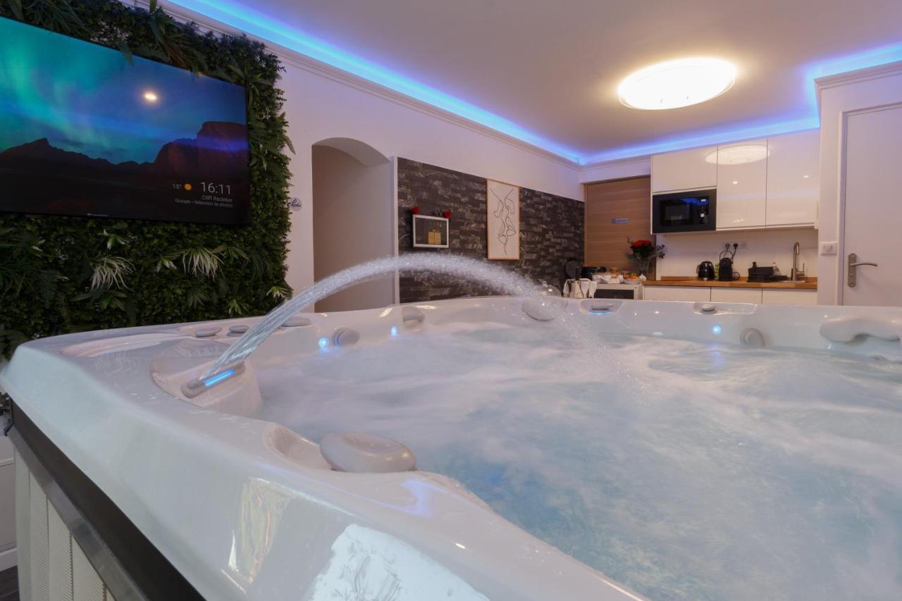 Casa Amor & Spa, Appartement Suite Jacuzzi & Piscine Chauffee Montfort-sur-Argens エクステリア 写真