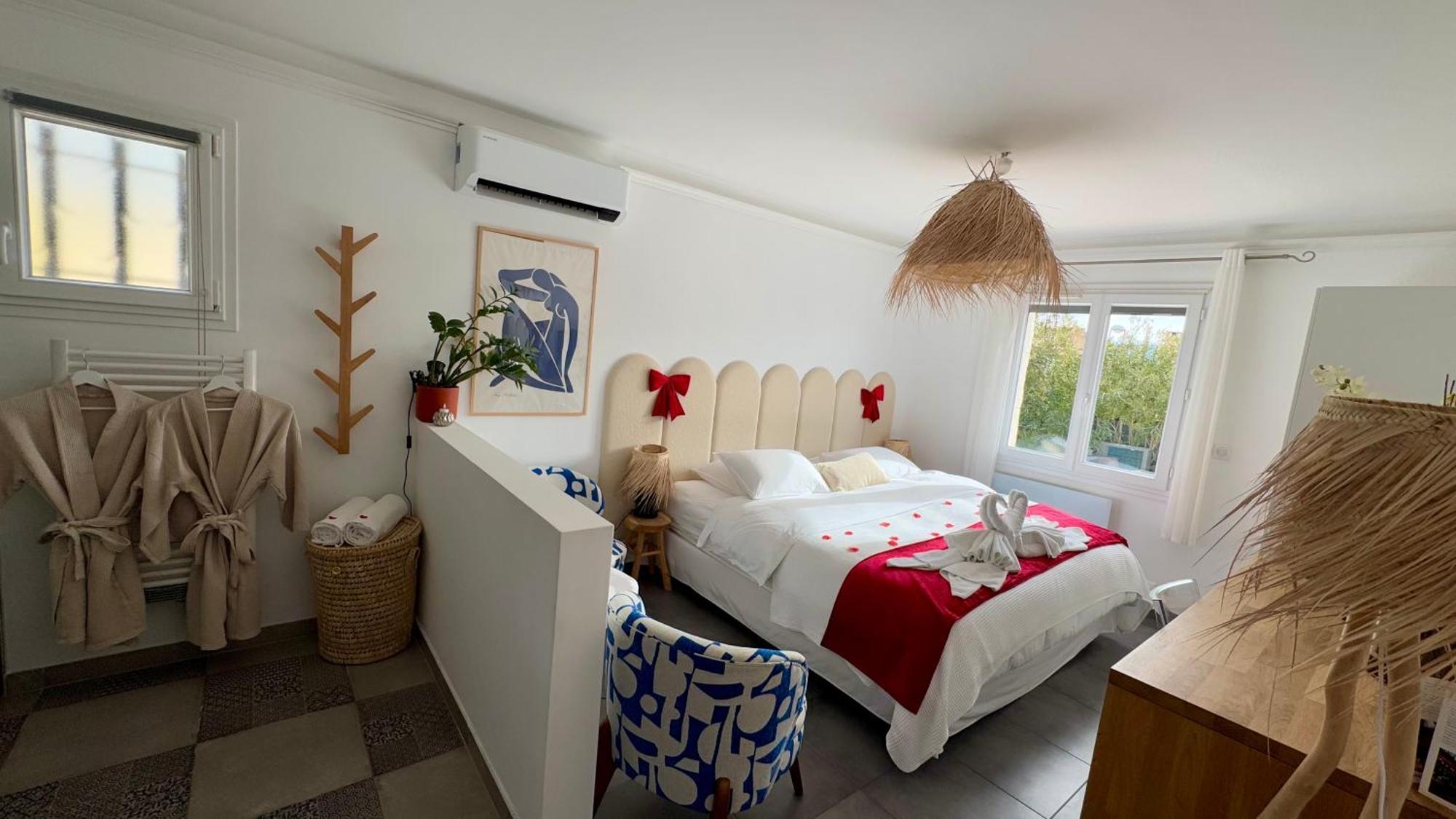 Casa Amor & Spa, Appartement Suite Jacuzzi & Piscine Chauffee Montfort-sur-Argens エクステリア 写真